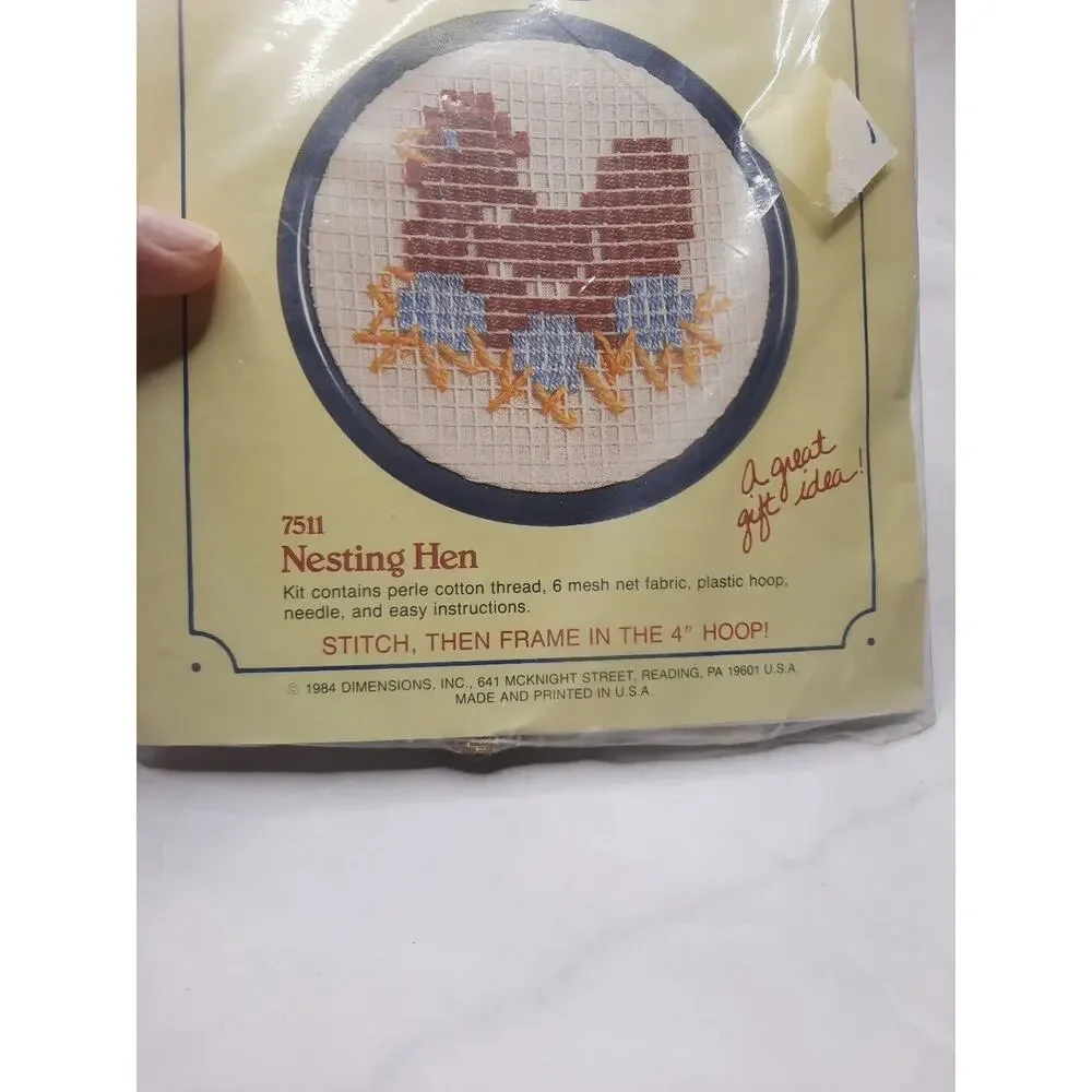 Vintage Dimensions Stitchables Learn Net Darning Kit Nesting Hen 7511 Beginner